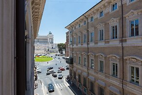Amazing Piazza Venezia Suites