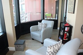 Palm Beach Club by Surfside VR