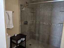 Palm Beach Club by Surfside VR