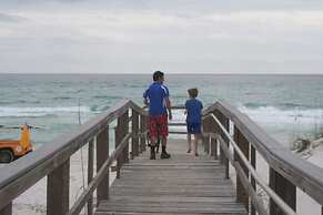 Palm Beach Club by Surfside VR