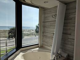 Palm Beach Club by Surfside VR