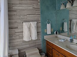 Palm Beach Club by Surfside VR