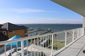 Tristan Towers by Surfside VR