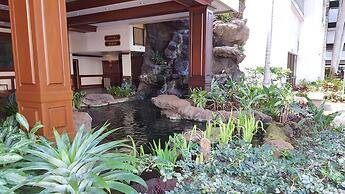 HAWAII  2 MIN FROM THE BEACH