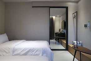 Brown dot Hotel Palyong