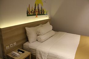 Central Front One Inn Jakarta Airport