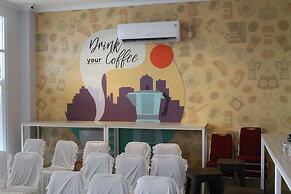 Central Front One Inn Jakarta Airport