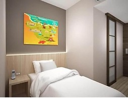 Central Front One Inn Jakarta Airport