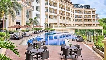 Twin Lakes Hotel