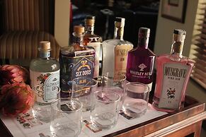 The Moon and Sixpence Garden Guest House