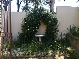 The Moon and Sixpence Garden Guest House