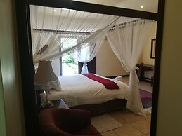 The Moon and Sixpence Garden Guest House