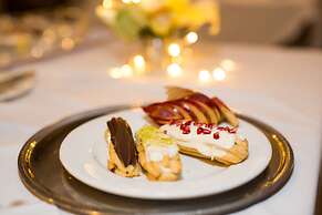 The Moon and Sixpence Garden Guest House