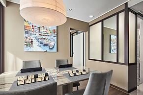 Western Bay Marina Hotel