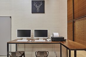 Western Bay Marina Hotel