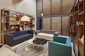 Western Bay Marina Hotel