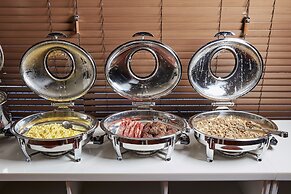 Western Bay Marina Hotel