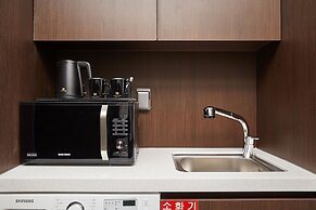 Western Bay Marina Hotel