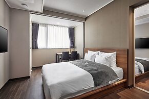 Western Bay Marina Hotel