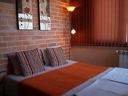 Greek Rooms in the City Center