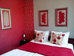 Greek Rooms in the City Center