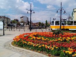 Greek Rooms in the City Center
