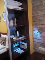 Greek Rooms in the City Center
