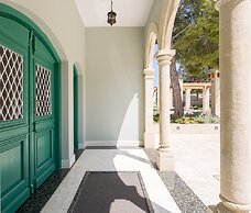 Gillham Vineyard Hotel - Adults Only