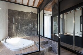 Gillham Vineyard Hotel - Adults Only