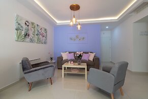Full Option 9 People Central Location