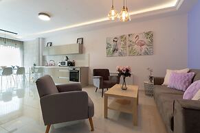 Full Option 9 People Central Location