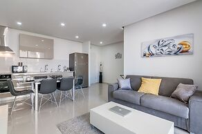 Best Location New Apt Full Amenities