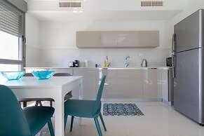 New Building 2 BR 2 Bathrooms Parking