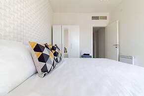 New Building 2 BR 2 Bathrooms Parking