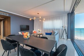 Front of Beach - Trumpeldor Street