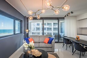 Front of Beach - Trumpeldor Street