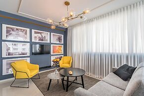 Front of Beach -Luxurious Residence