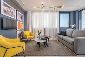 Front of Beach -Luxurious Residence