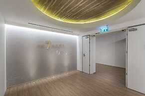 Front of Beach -Luxurious Residence