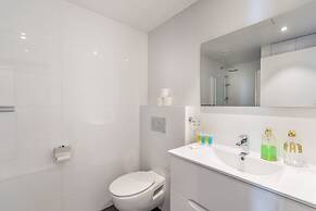 Front of Beach -Luxurious Residence