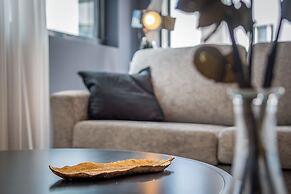 Front of Beach -Luxurious Residence