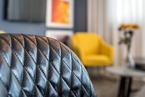 Front of Beach -Luxurious Residence