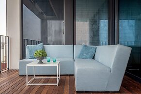 Front of Beach -Luxurious Residence