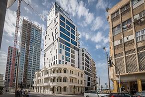 Front of Beach -Luxurious Residence