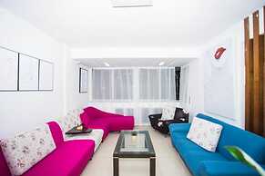 Laiyin Garden City Hostel