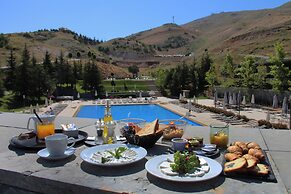 Le Grand Chalet Zaarour