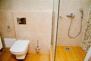 Modern History Apartments