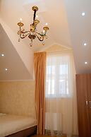 Modern History Apartments