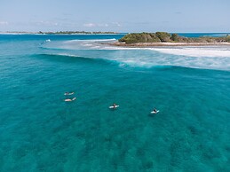 Reef Edge Thulusdhoo