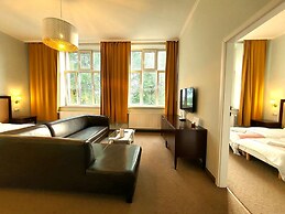 Holiday Suites Cracow